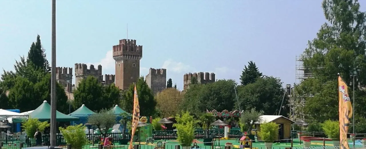 Casa Melania Lazise Daire 0*,